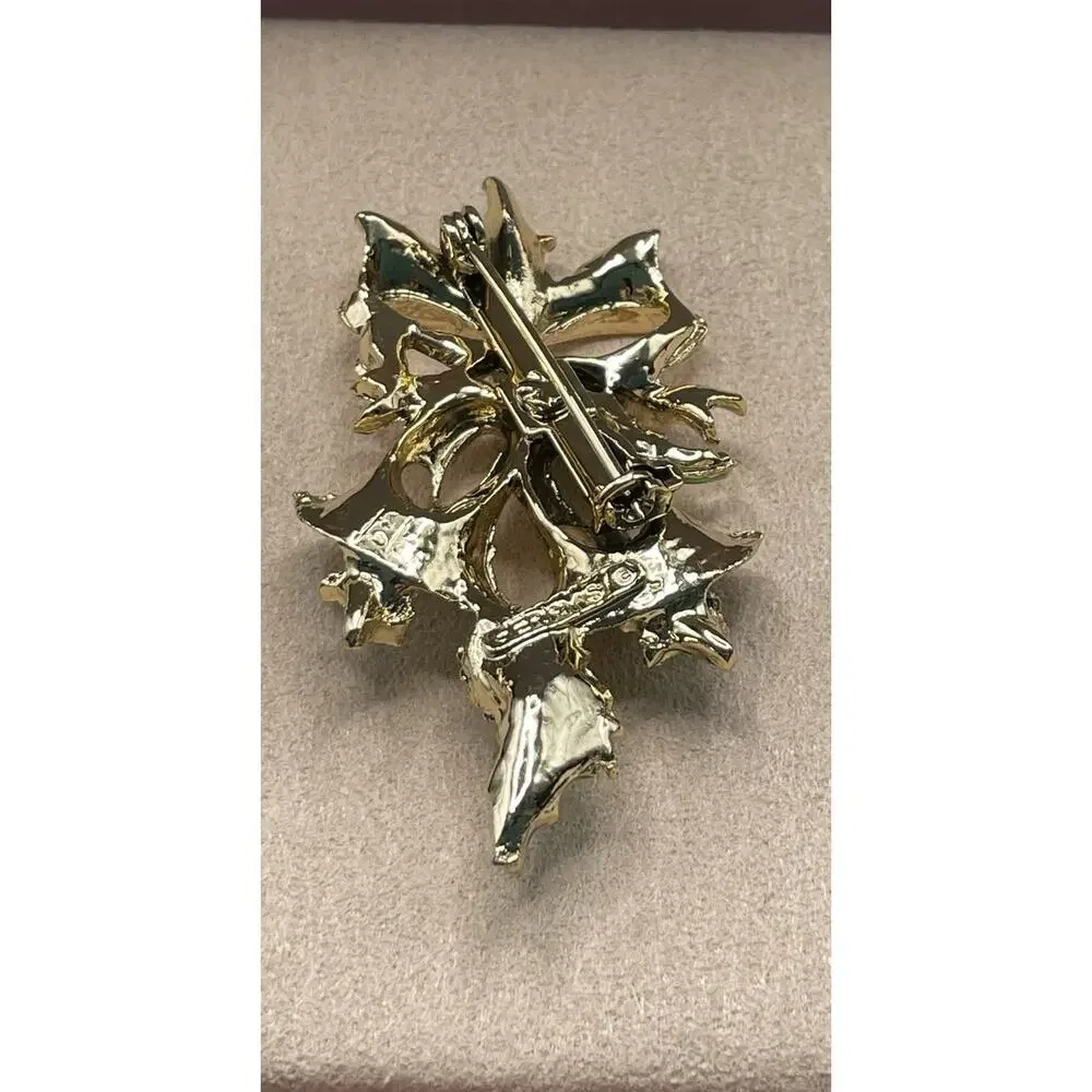 Vintage Gold Tone Bells, Holly Leaves‎ with Red Berries Gerry's Brooch Pin. New.